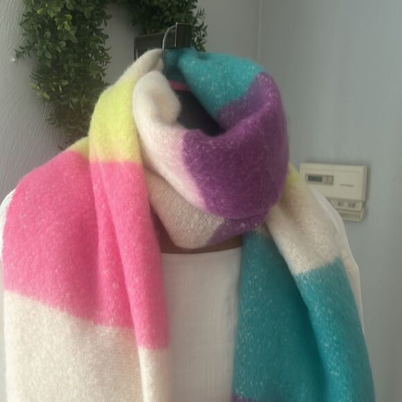 Roffe‎ Save the Ocean multi color fringe scarf NEW - Picture 2 of 7